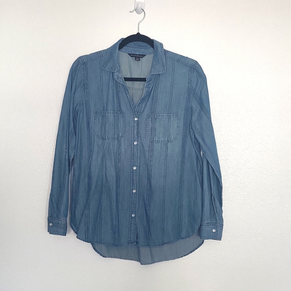 Size small rocking republic denim shirt